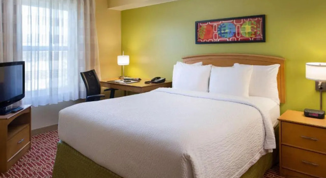 Двухместный люкс с 2 комнатами Sonesta Simply Suites Phoenix Scottsdale