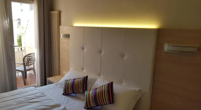 Двухместный номер Standard с балконом @ Home Hotel Locarno
