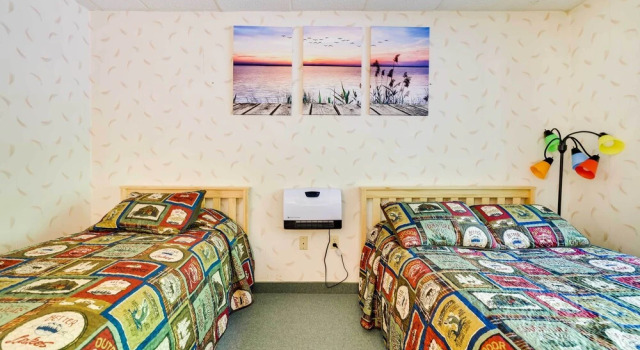 1 Mi to Big Boulder: Lakefront Unit w/ Pool Access, Book Apartment Holiday Poconos United States of America