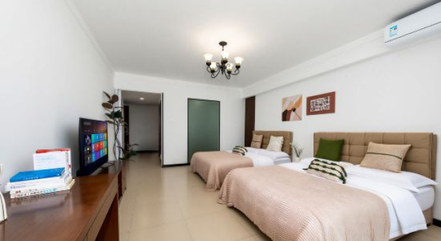 Шестиместный люкс с 2 комнатами с красивым видом из окна Qinhuangdao Yitu Jinhai'an Scenic Hotel (Nandaihe Xianluo Island)