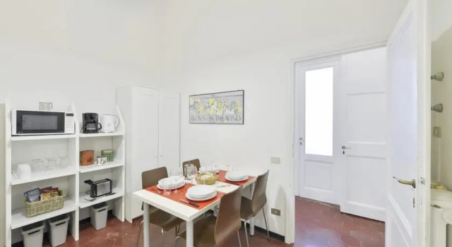 Porta Rossa Suite Halldis Apartments, Забронировать Апартаменты/квартира Флоренция Тоскана, рядом с Дом Буонаротти