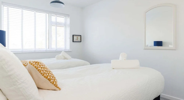 Beautifully Refurbished 4-bed Beachside Retreat, Забронировать Апартаменты/квартира Апартаменты Исторического графства Суссекса, Апартаменты/квартира