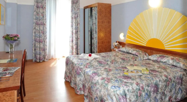 Трёхместный номер Standard Park Hotel Jolanda