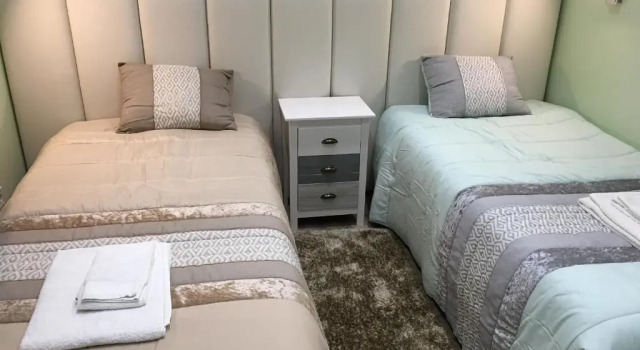 Ria Studios, Rezervovat Hotel Hotely v Quelfes s bazénem, Bazén