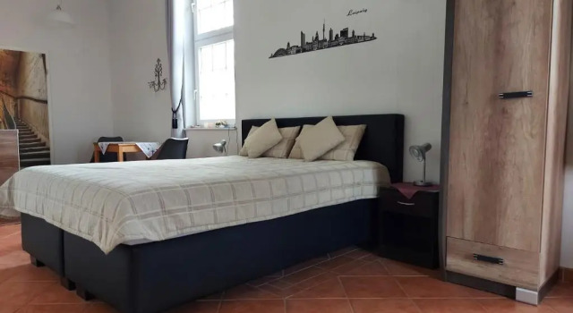 Leipzig Ferienwohnung in ruhiger Lage, Забронировать Отель  