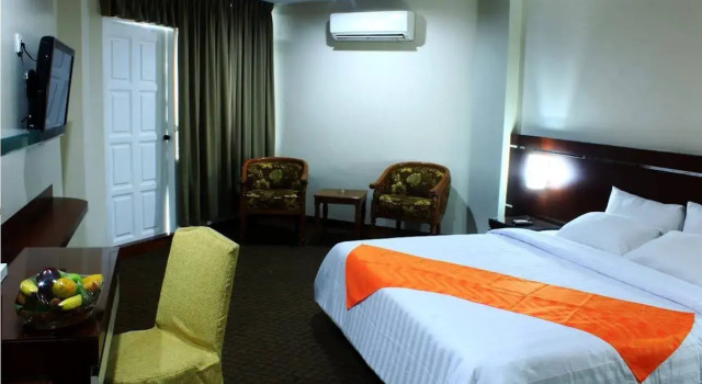 OYO 805 Hotel Dyan Graha, Rezerwuj Hotel Pekanbaru Sumatra