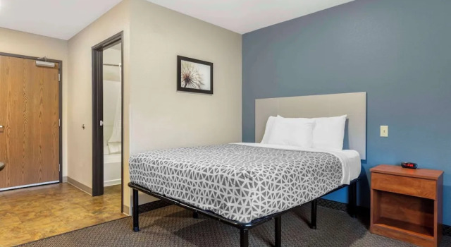 Люкс WoodSpring Suites Raleigh Garner
