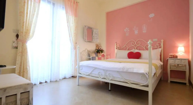Hualien Edinburgh Homestay, Забронировать Отель Хуалянь Уезд Хуалянь, рядом с Парк Наньбинь