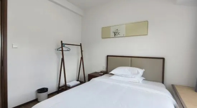 Люкс с 3 комнатами Wolong Vacation Apartment (Wuyishan Sangu Resort Area)