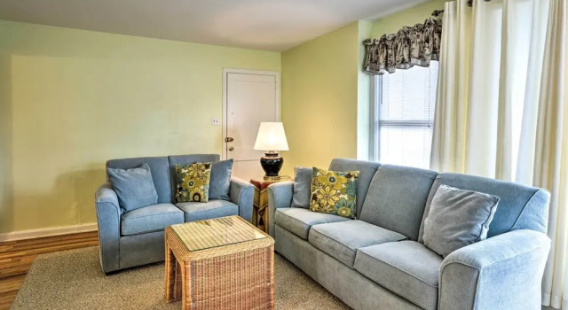 Апартаменты с 2 комнатами с балконом Wildwood Crest Condo: 2 Blocks to Beach!