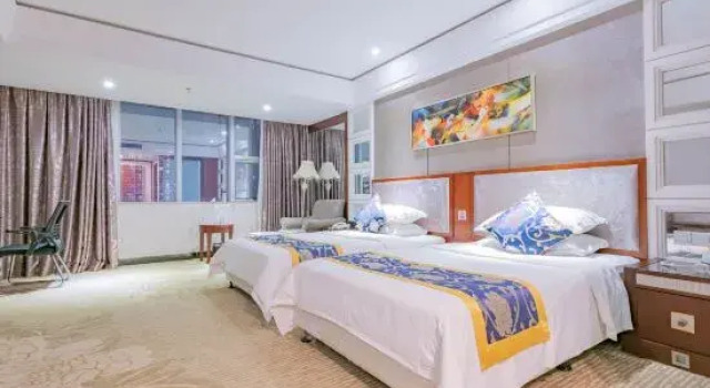 Люкс Business Huayun  Hotel (Heyuan Wanlongcheng Branch)