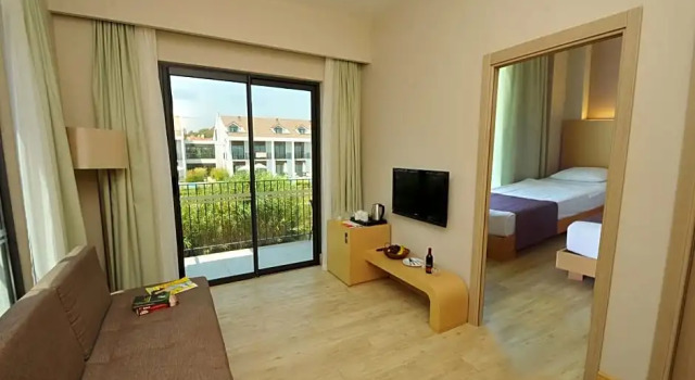 Четырёхместный люкс Jiva Beach Resort - Ultra All Inclusive