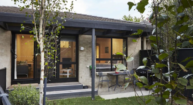 Brantome, Book Hotel Bright 