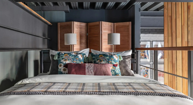 Soho Bohemian Loft on Nizhnyaya Krasnoselskaya Street, Rezerwuj Apartament CAO Area Moskwa, w pobliżu Baumanskaya Metro Station