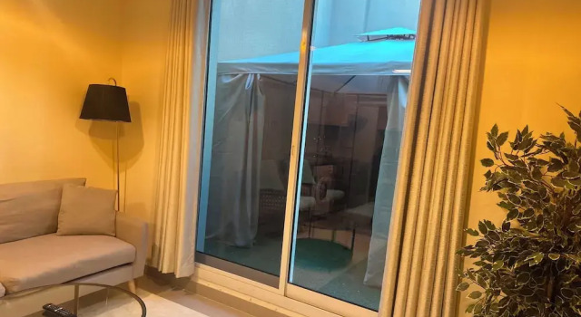 Modern 1BR w Pool and Parking At Roxana Residence, Забронировать Апартаменты/квартира СПА-отели Дубая, SPA-услуги