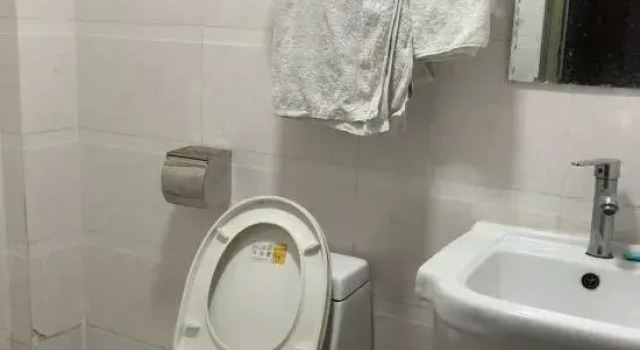 hongying guest house, Book Guesthouse Hotels in Xinjiang with Parking, Parking