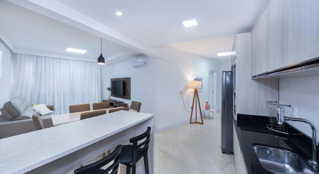 Terrazzo 401A - Apartamento 02 suítes - Acomoda até 05 pessoas - À poucos metros da praia de Bombas