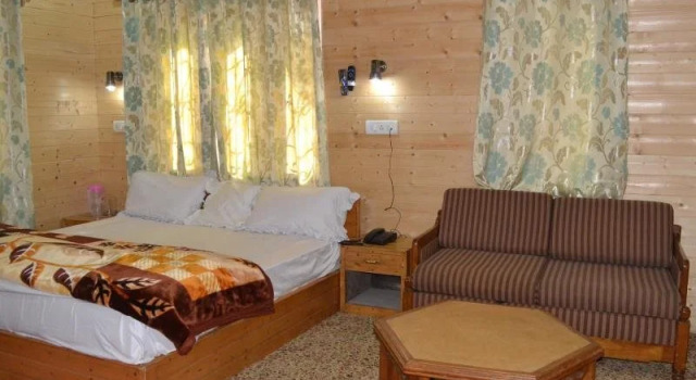Hotel GRG Residency