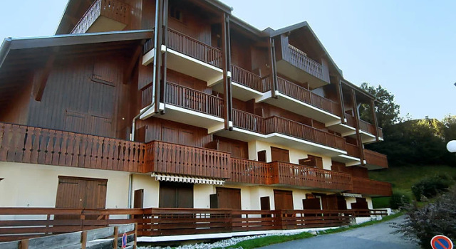 Pointe des Aravis, Забронировать Апартаменты/квартира Отели Сен-Жерве-Ле-Бэн с парковкой, рядом с Гондольный подъемник Сен-Жерве-Бетте, Парковка