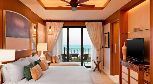 Двухместный гостевой номер Premium с балконом и с видом на море The St. Regis Saadiyat Island Resort, Abu Dhabi