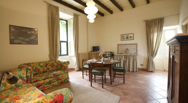 Апартаменты Superior с 3 комнатами с балконом и с видом на сад Agriturismo Pantano Borghese