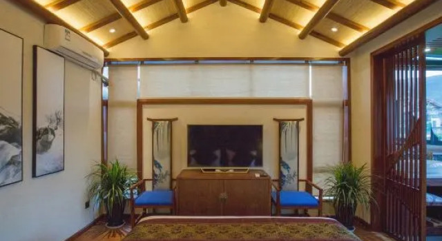 Люкс с 4 комнатами Lijiang Xiangyu Light Luxury Snow Mountain Holiday Villa