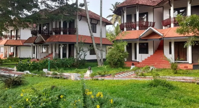 Номер Deluxe Goldfield Club & Lake Resort, Kumarakom