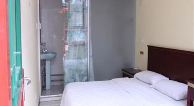 Beijing Confucious Hostel, Забронировать Хостел Отели Пекина с парковкой, рядом с Храм Земли, Парковка