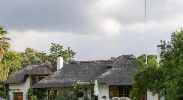 Grace Guest House, Забронировать Гостевой дом Bryanston , рядом с St Stithians College
