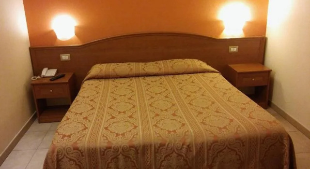 Hotel Giardino, Buchen Sie Hotel Modugno Metropolitanstadt Bari