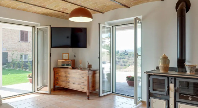 Inviting Villa in Pescara with a private swimming pool, Rezervați Vilă Collecorvino Abruzzo