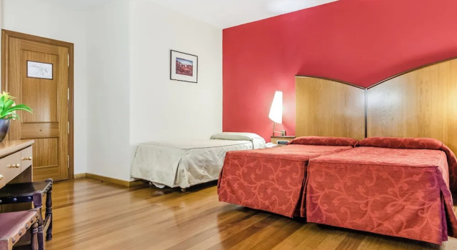Трёхместный номер Hotel Albarracín