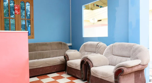 OYO 22008 Jrj Suites