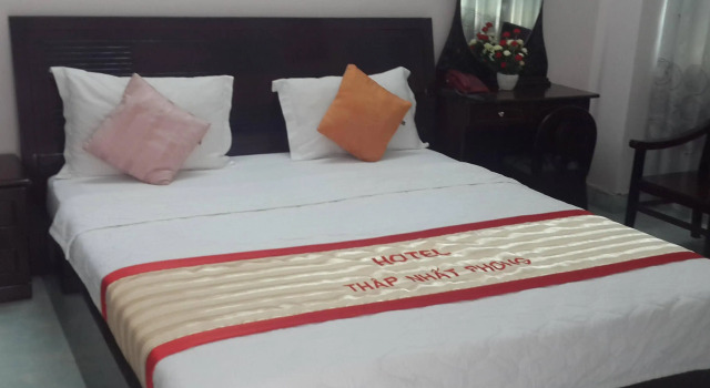 Thap Nhat Phong Hotel