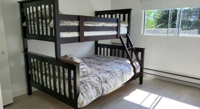 Sunrise Rooftop Condo 3 Bedrooms 1 Bathroom Condo, Buchen Sie Ferienwohnung Penticton 