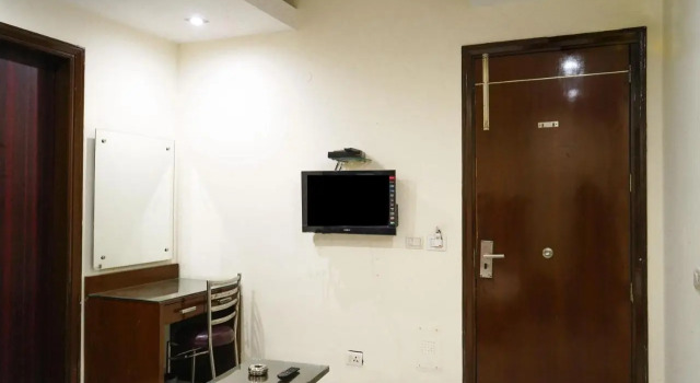 Hotel S & B East Inn - Patel Nagar, Забронировать Отель Отели Нью-Дели с завтраком, Завтраки