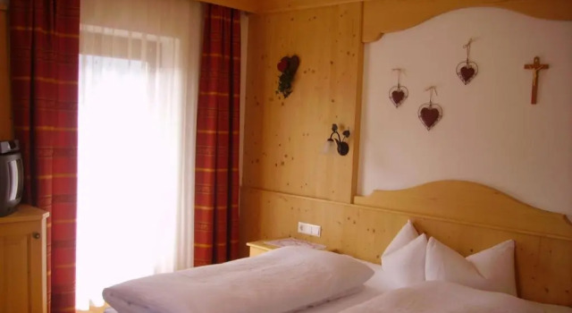Двухместный номер Standard с балконом Alpenbauernhof Gröbenhof