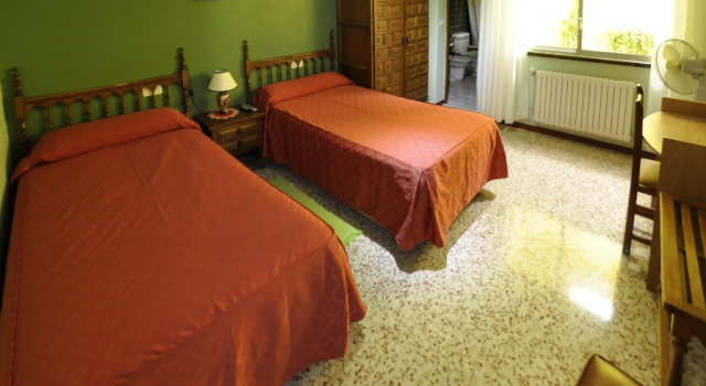 Двухместный номер Economy Hotel Galicia