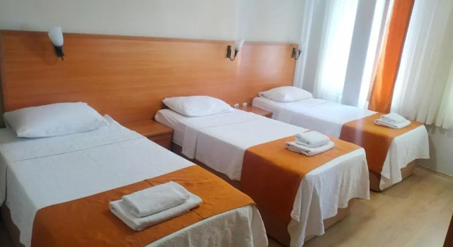 Трёхместный номер Standard Yalcin Hotel