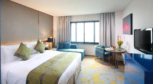 Двухместный номер Deluxe Golden Tulip Shanghai Hongqiao- A Louvre Hotel