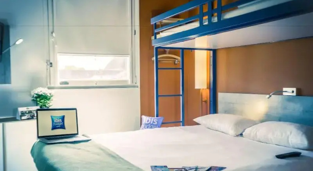 Четырёхместный семейный номер Standard ibis Budget Colmar Centre Gare