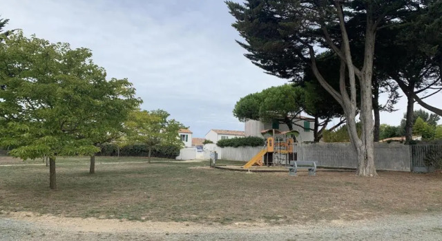Коттедж Jolie maison en residence - paradis des familles - Re Liberte
