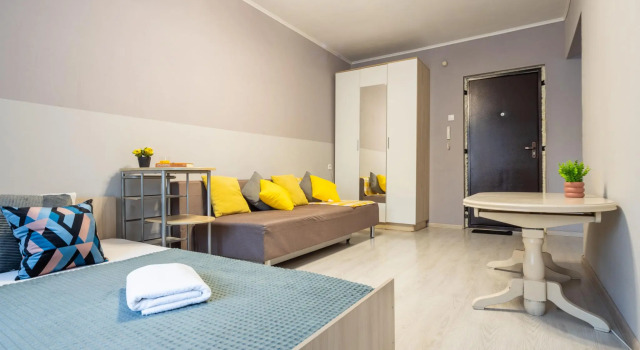 Domino Apartments on Alekseeva Street, Reserva ahora Apartamento Hoteles en Krasnoyarsk con aparcamiento, Aparcamiento