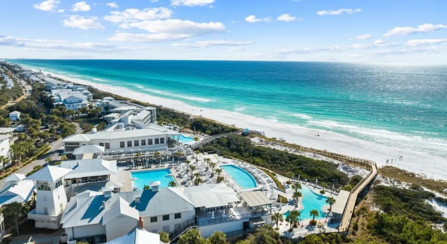 Коттедж Gulf Front Views - "All Decked Out" Luxurious WaterColor Home - Steps to the Beach Club home
