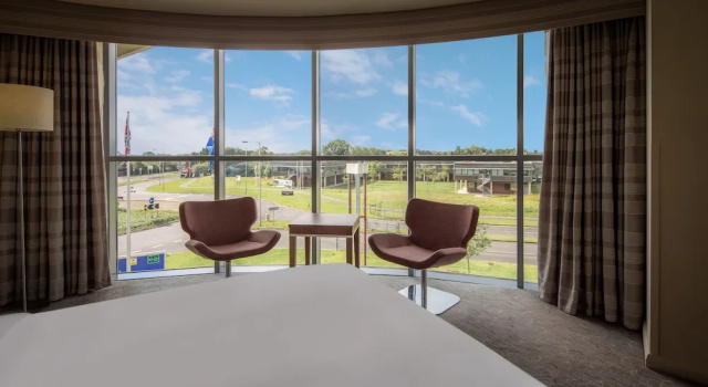 Двухместный семейный номер Standard Holiday Inn London Luton North