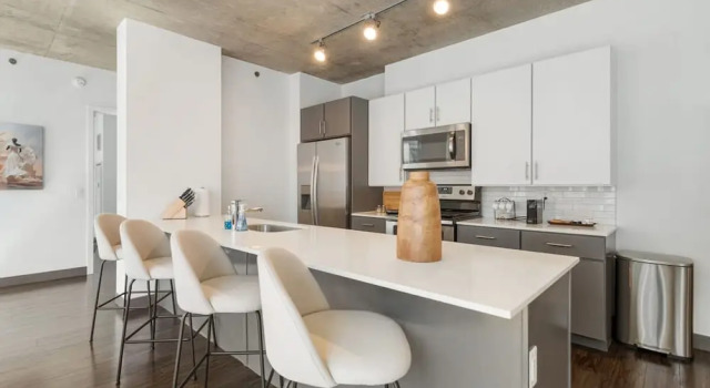 Апартаменты Heart of City Haven 3BR High-end Stay