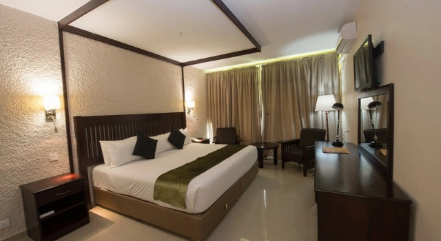 Одноместный номер Standard с балконом Victoria Falls Rainbow Hotel