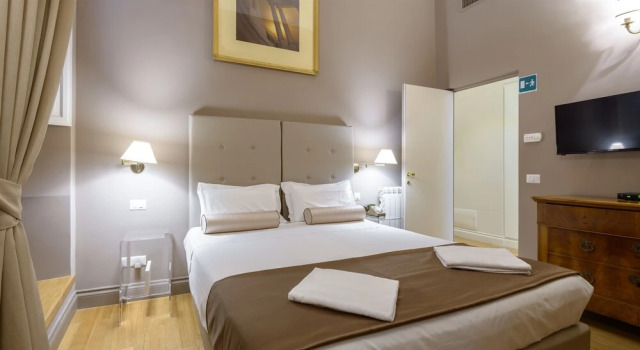 Travel & Stay - Navona 2