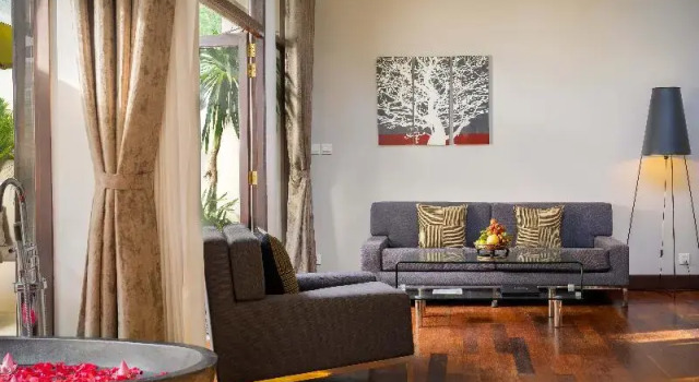 Bungalow Suite Garden Отель Heritage Suites