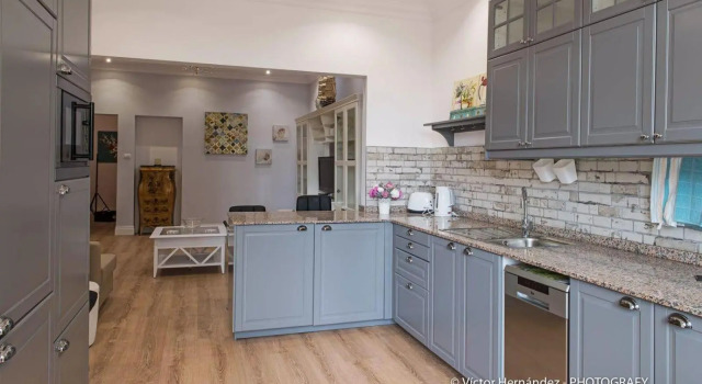 Flatguest Living House, Забронировать Отель Лас-Пальмас-де-Гран-Канария Гран-Канария, рядом с Каса-де-Колон